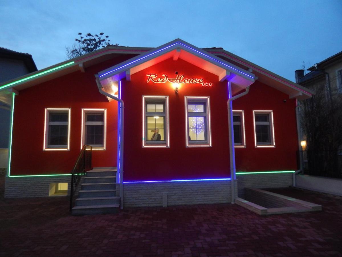 Red House Hotel Kjustendil Eksteriør billede